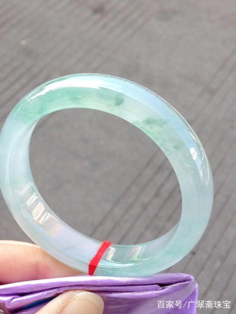 如何正确保养你的翡翠手镯？